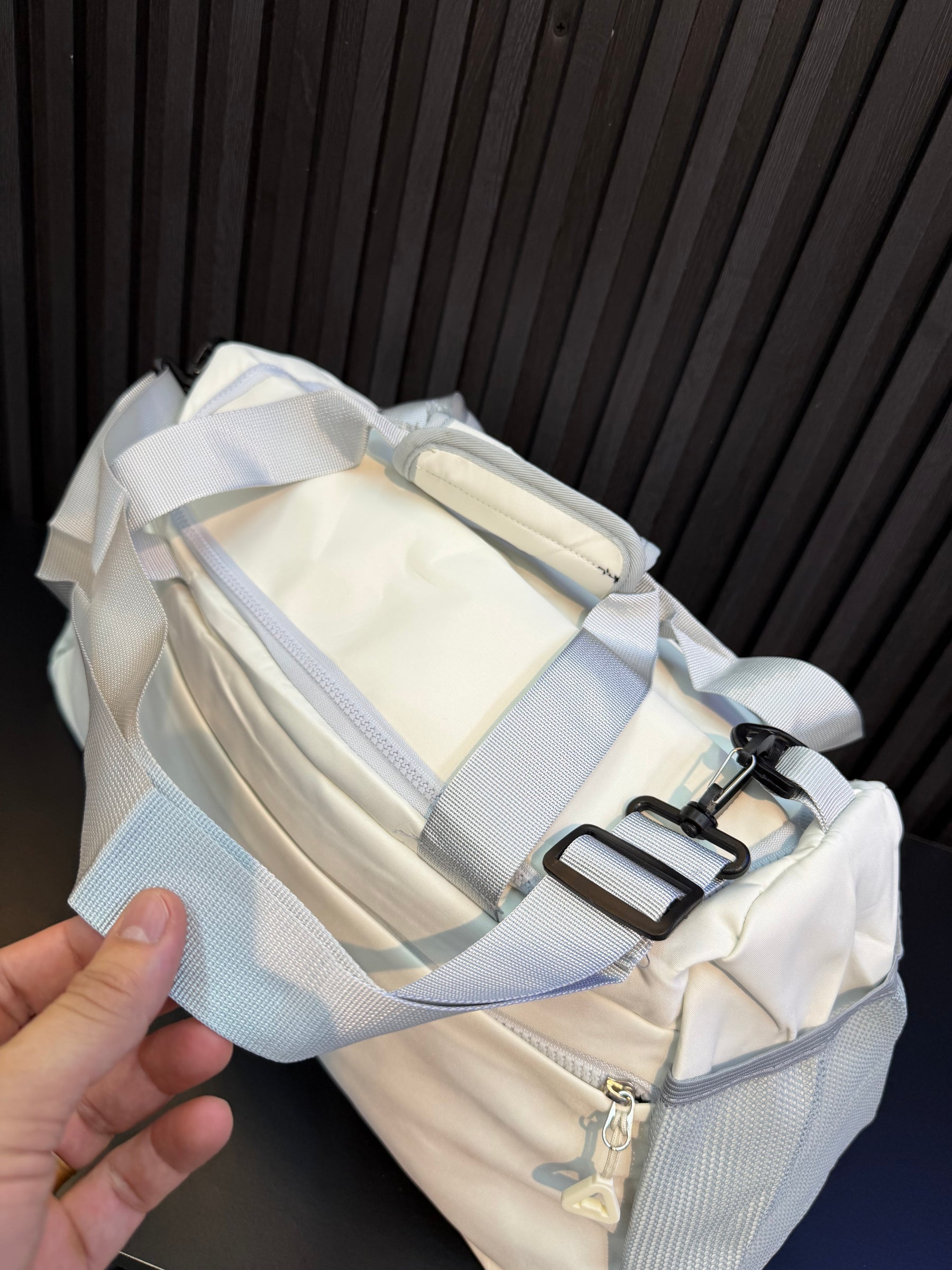 Bolsa Esportiva Nike Duffle - Branca