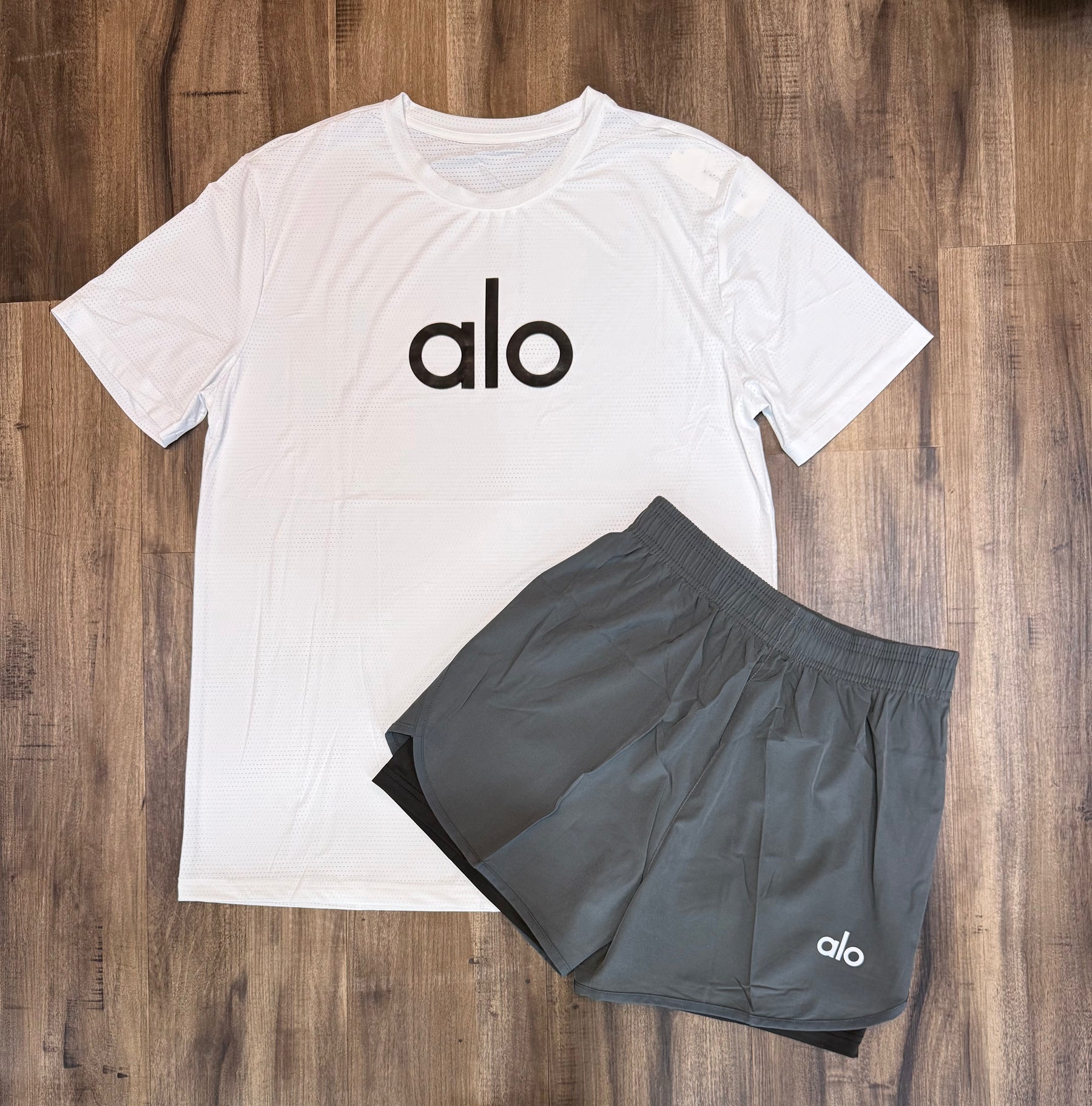 Conjunto ( ALO ) camiseta, shorts compressão