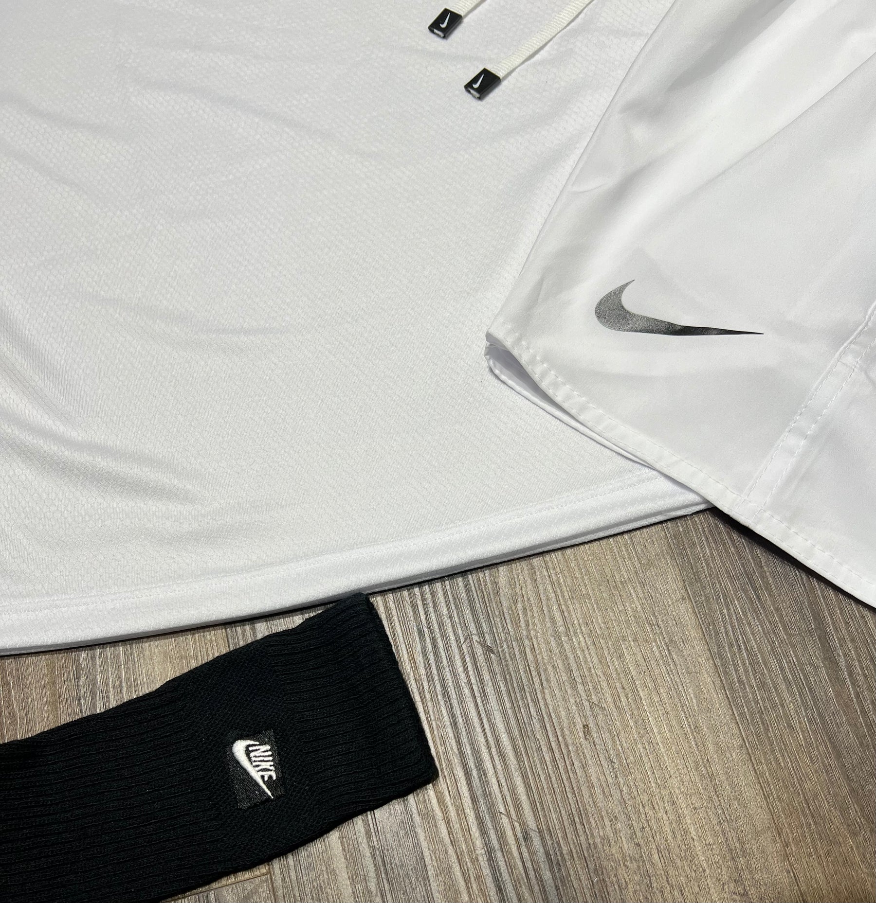 Oferta Kit nike camiseta shorts e meia