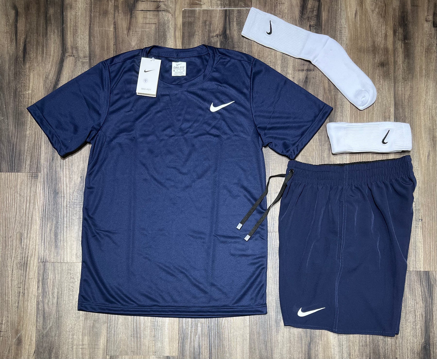 Oferta Kit nike camiseta shorts e meia