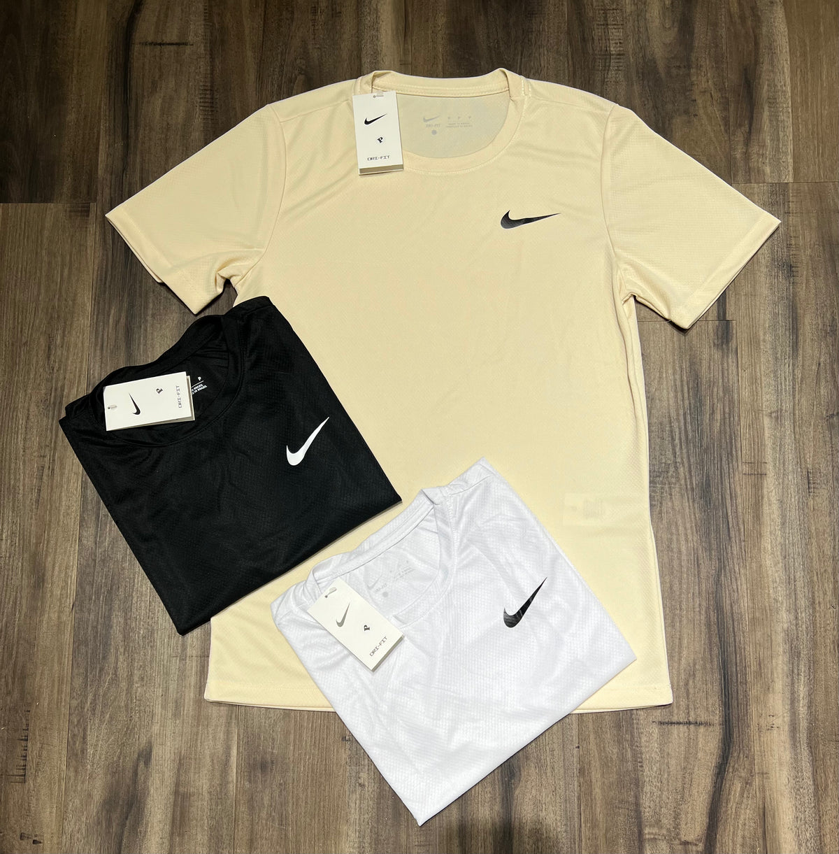 Kit com 3 camisetas Nike dri-fit