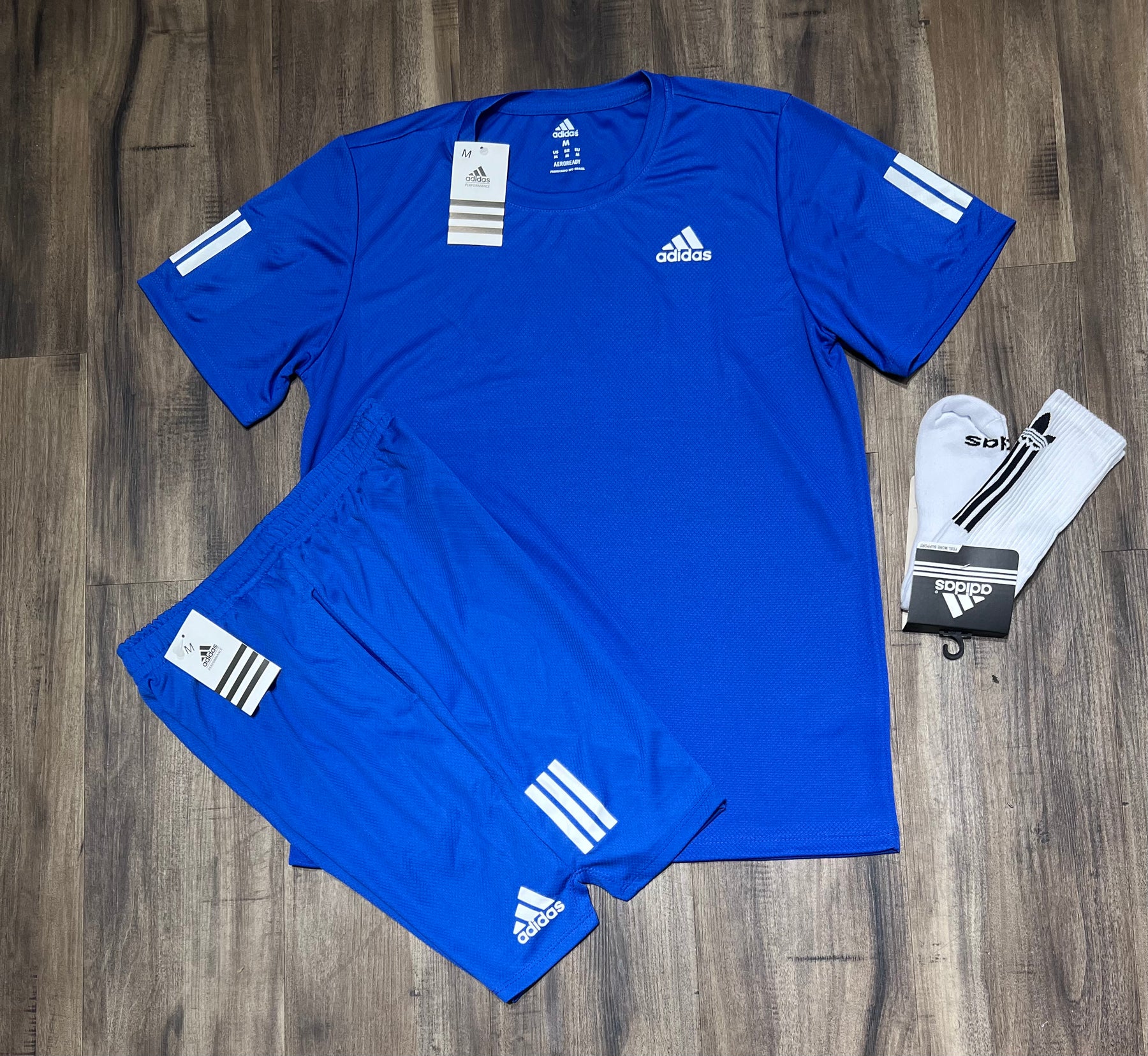 Oferta Kit adidas camiseta shorts e meia