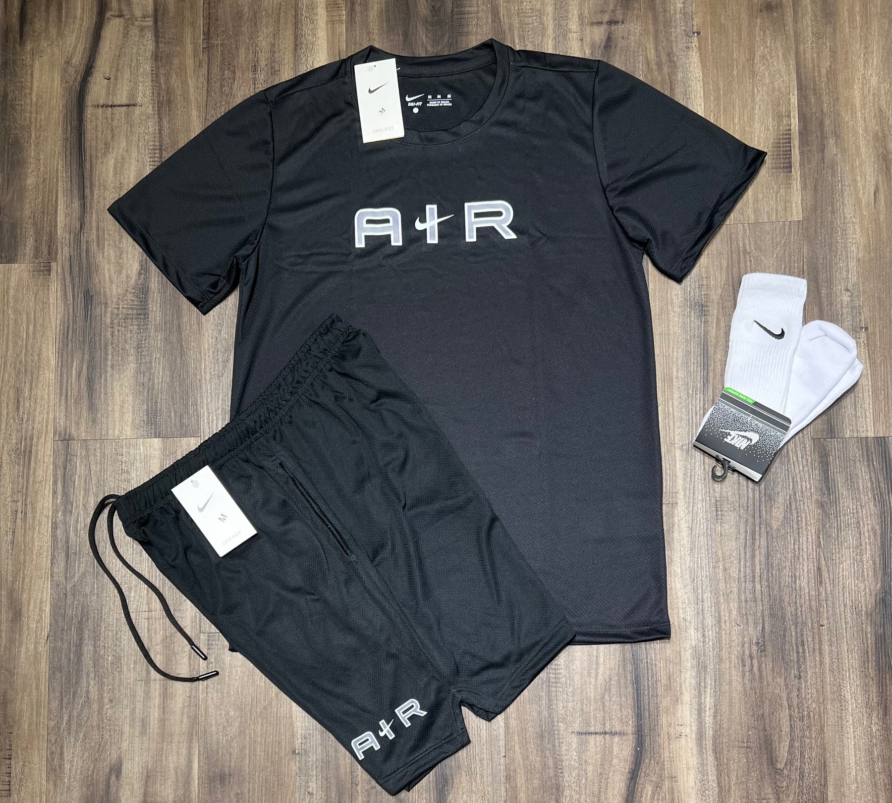 Oferta Kit nike camiseta shorts e meia