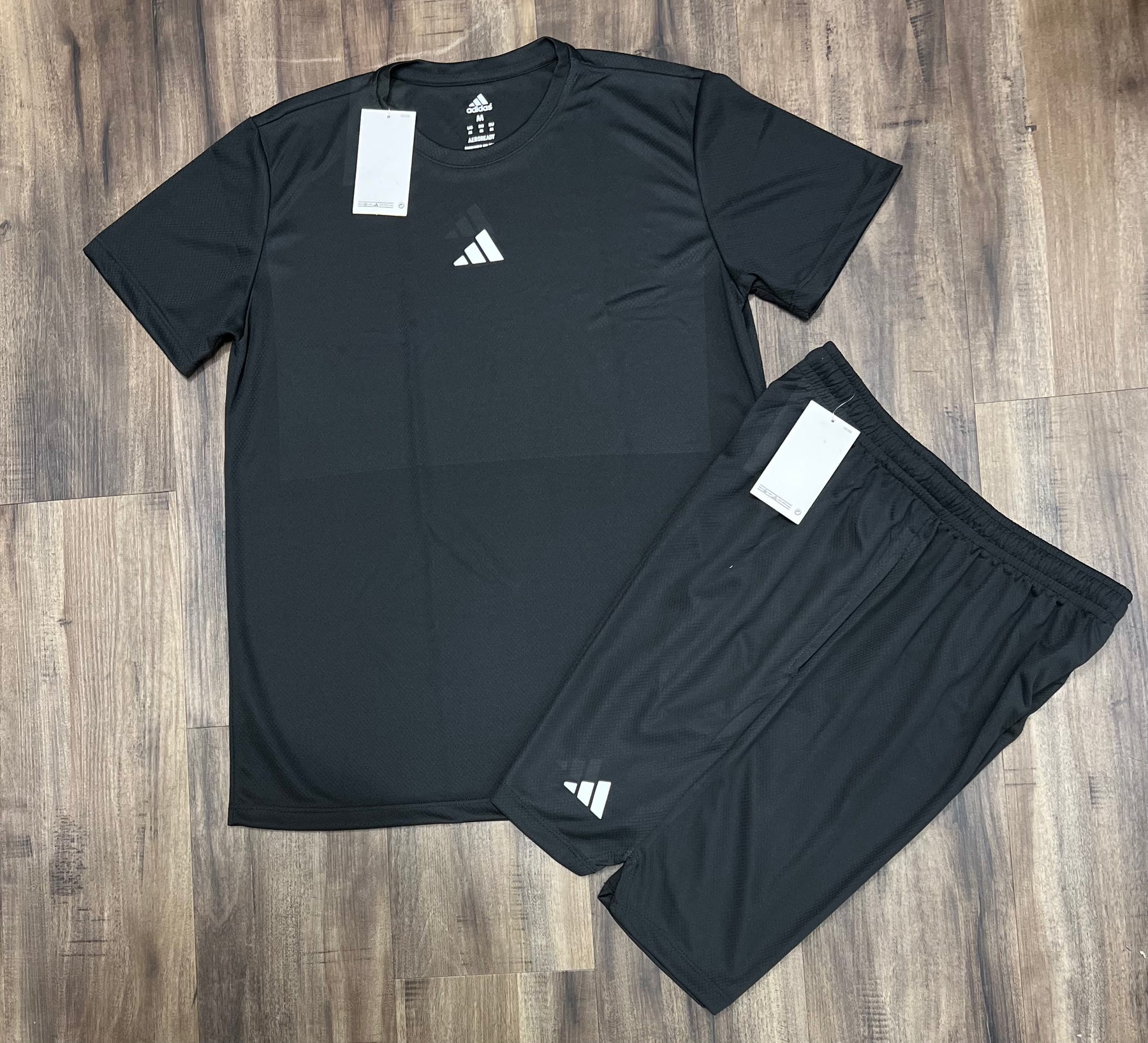Conjunto Dri-Fit: Camiseta + Shorts - Adidas