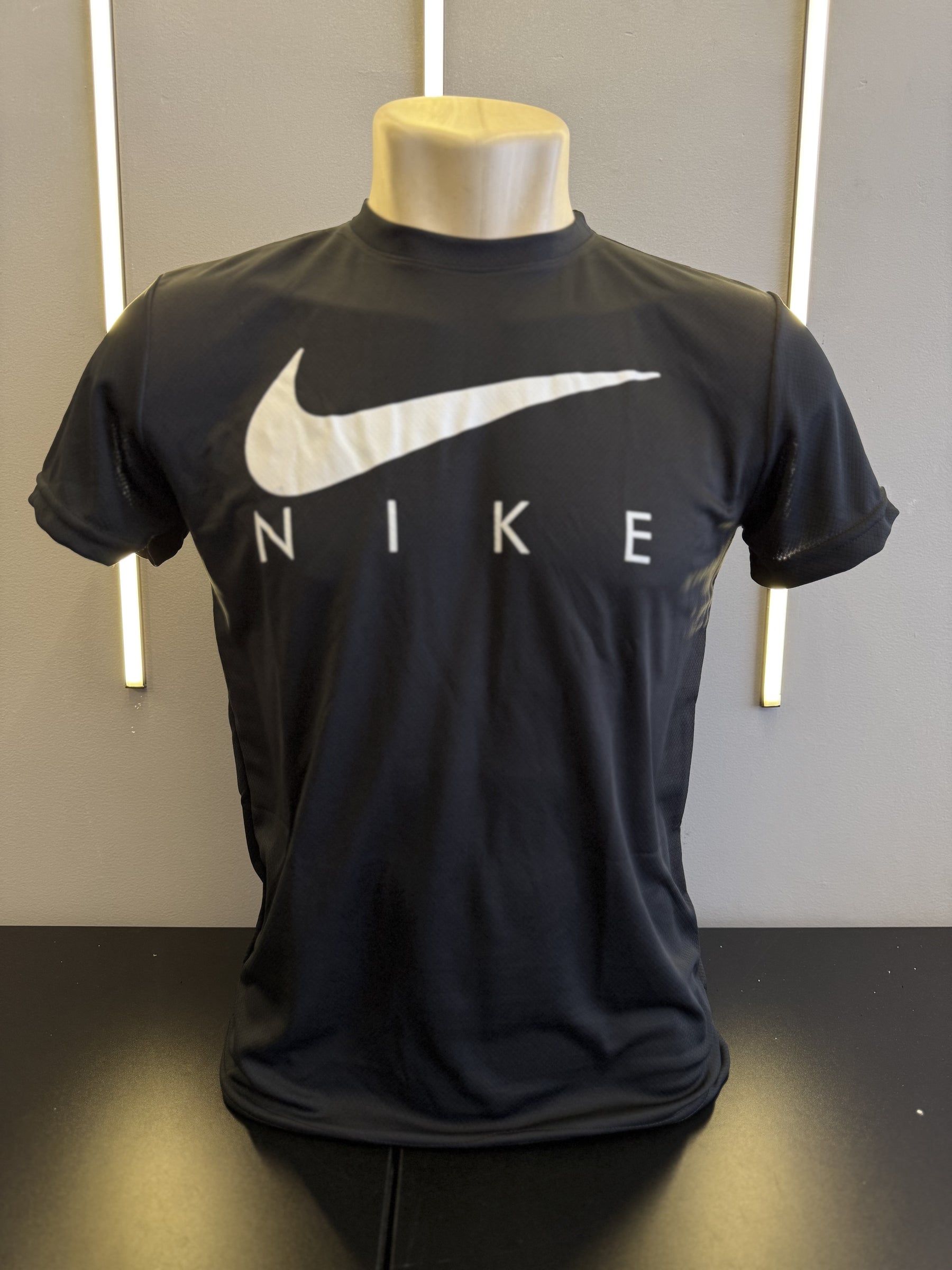 Camiseta nike dri-fit unidade