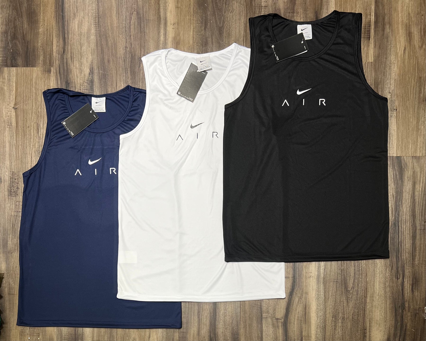 Kit com 3 regatas Nike dri-fit