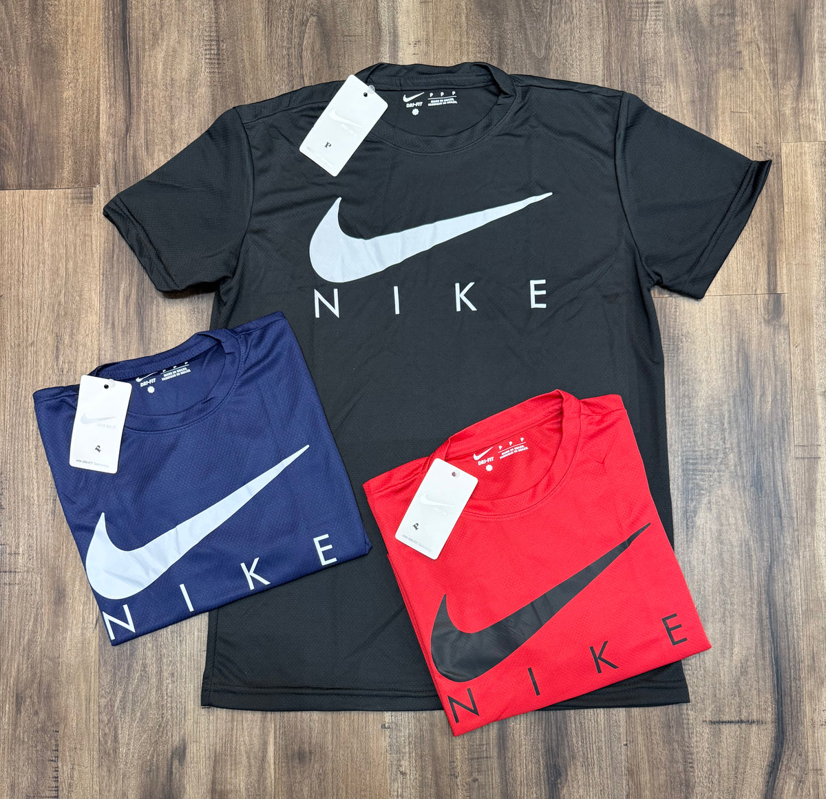 Kit com 3 camisetas dri-fit Nike
