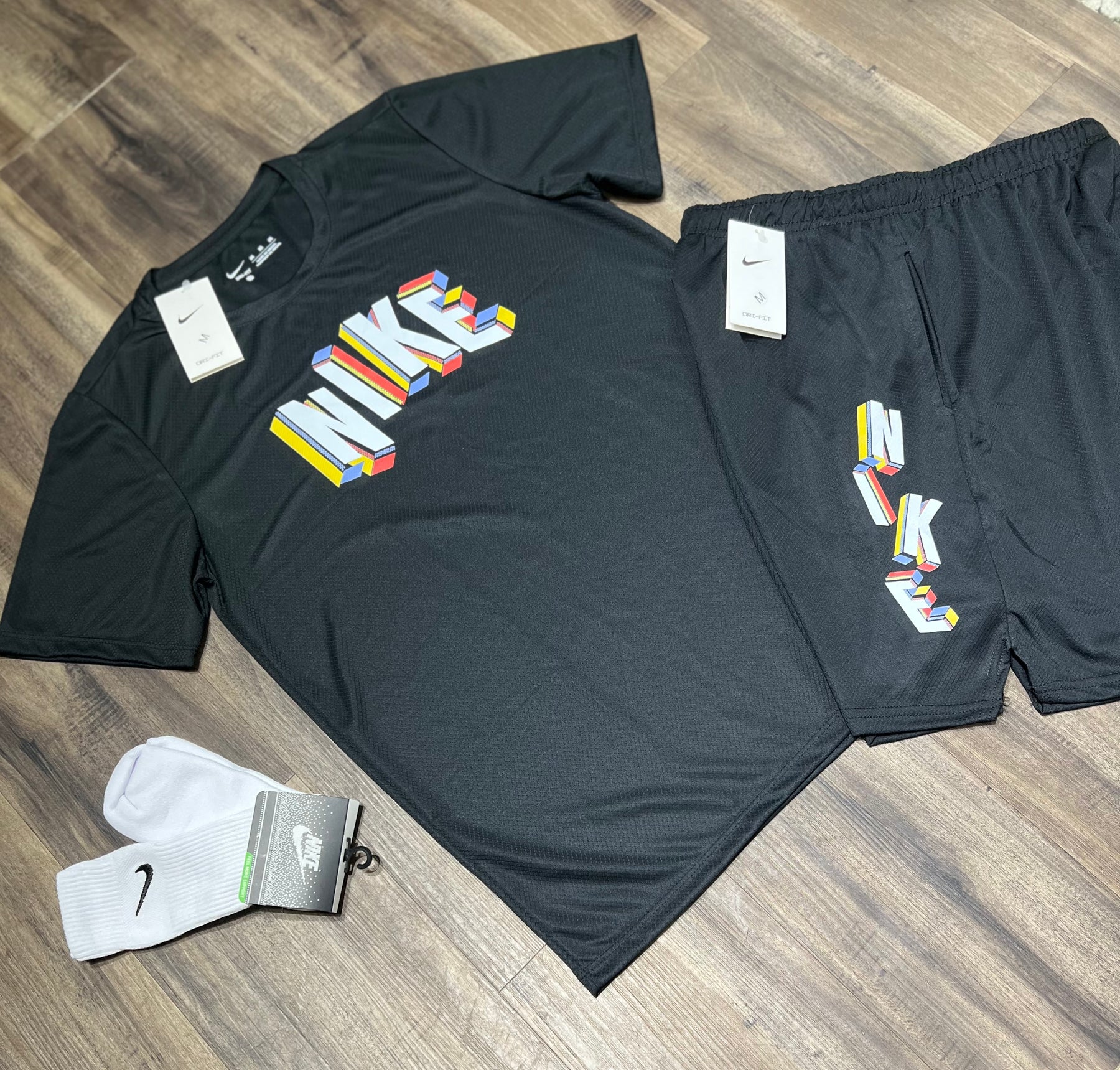 Oferta Kit nike camiseta shorts e meia