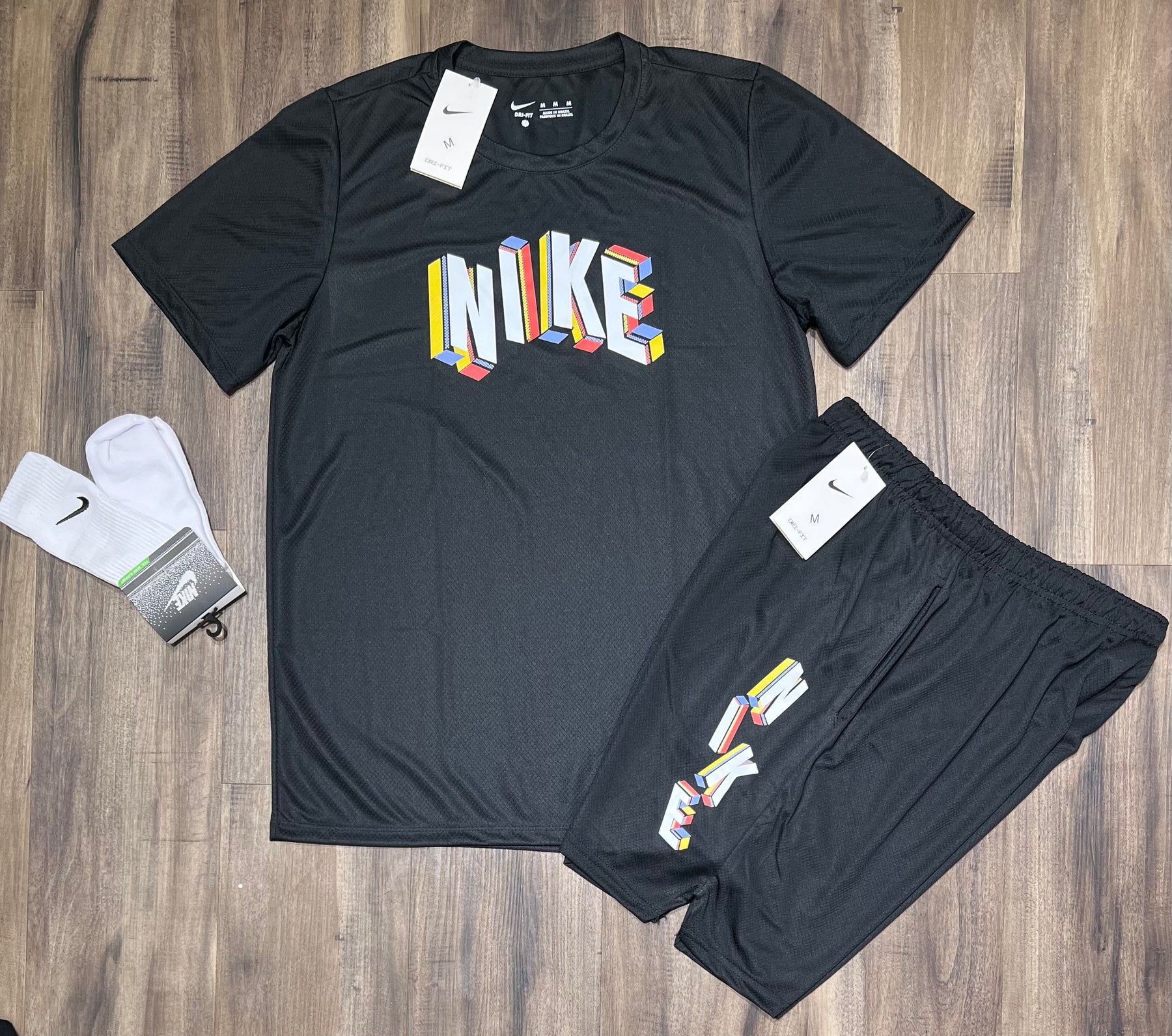 Oferta Kit nike camiseta shorts e meia