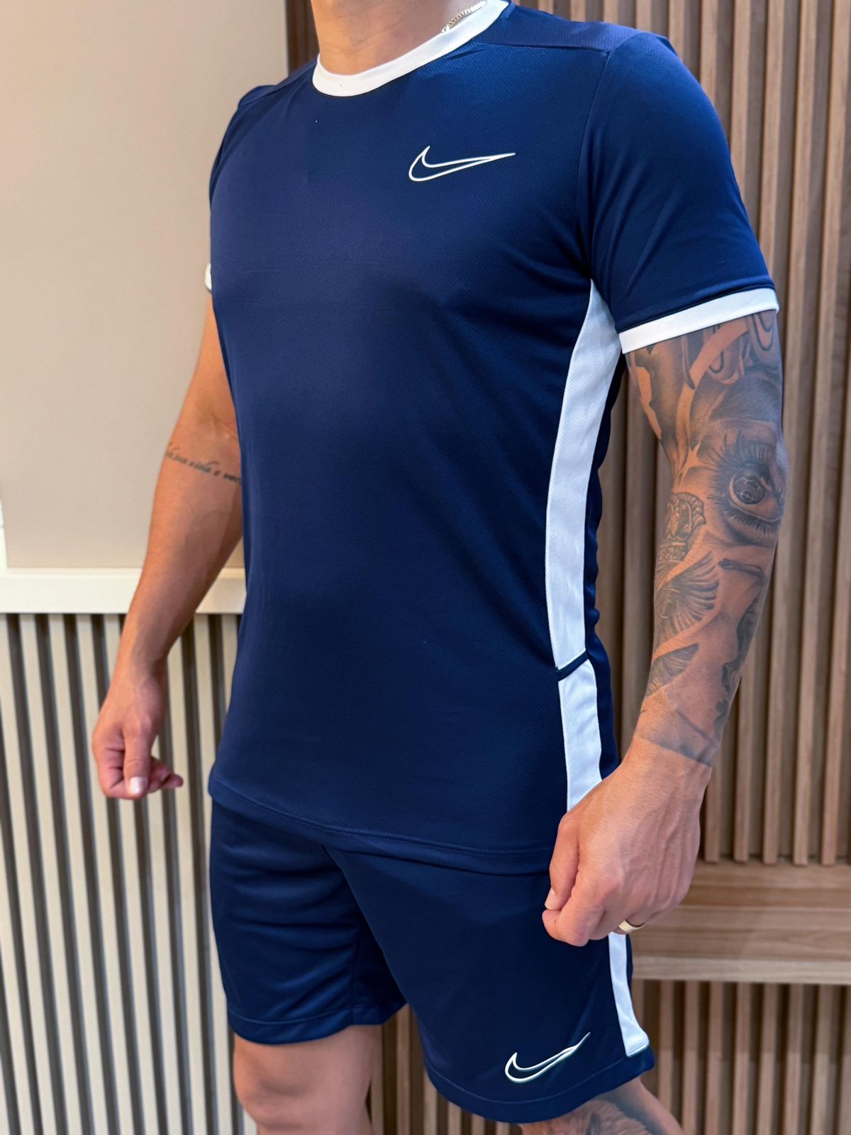 Conjunto Dri-Fit: Camiseta + Shorts - Nike