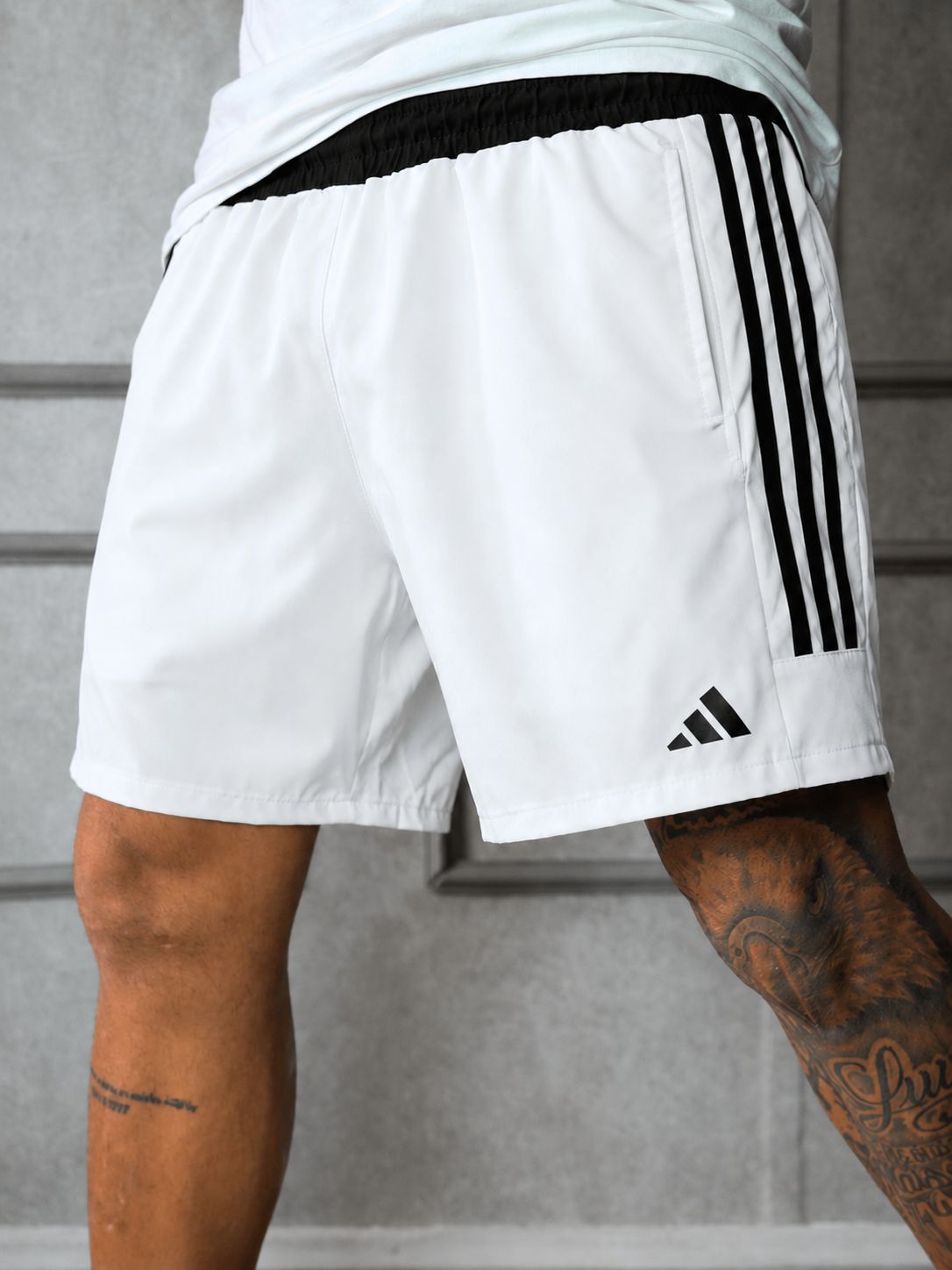 Shorts elastano Adidas Bi Color - Unidade