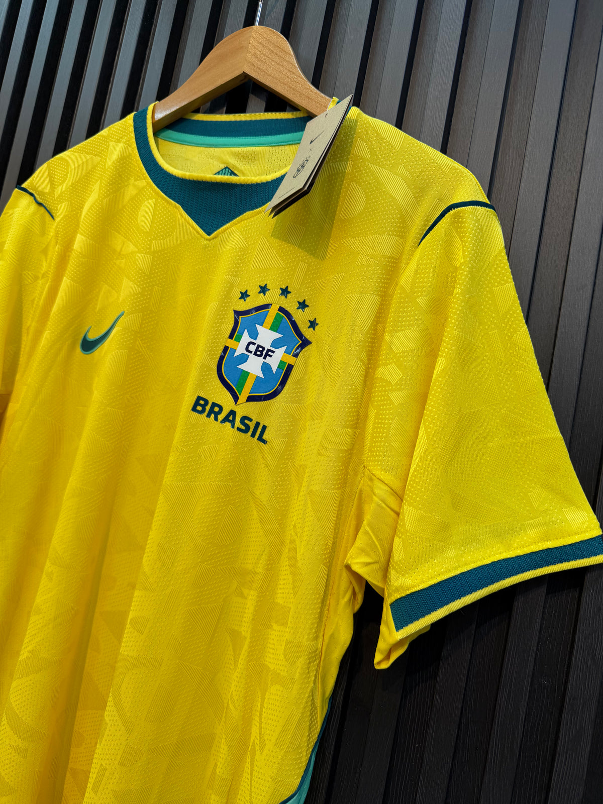Camiseta Seleção Brasileira Dri-Fit Modelo Jogador + Boné Exclusivo Grátis
