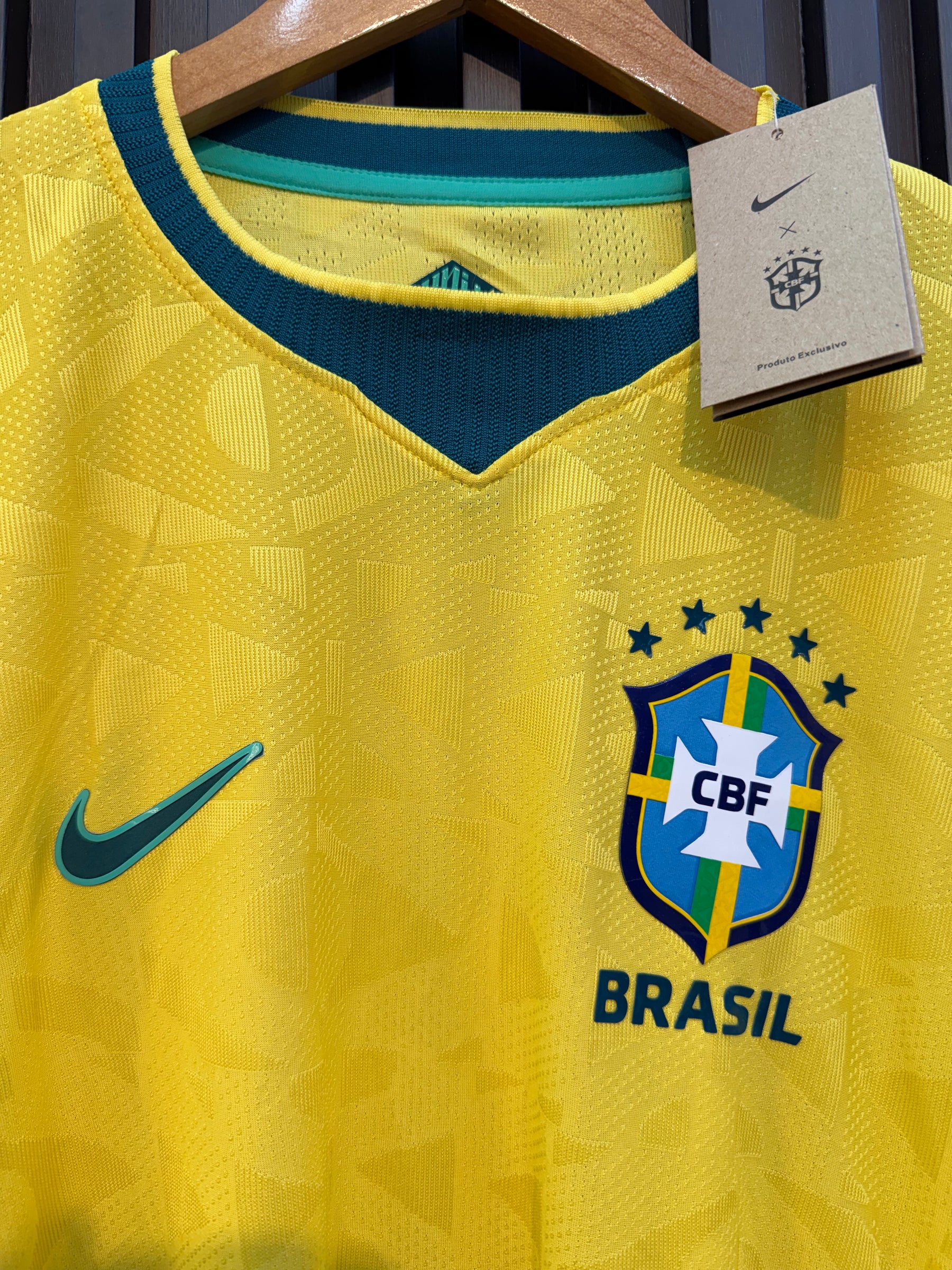 Camiseta Seleção Brasileira Dri-Fit Modelo Jogador + Boné Exclusivo Grátis