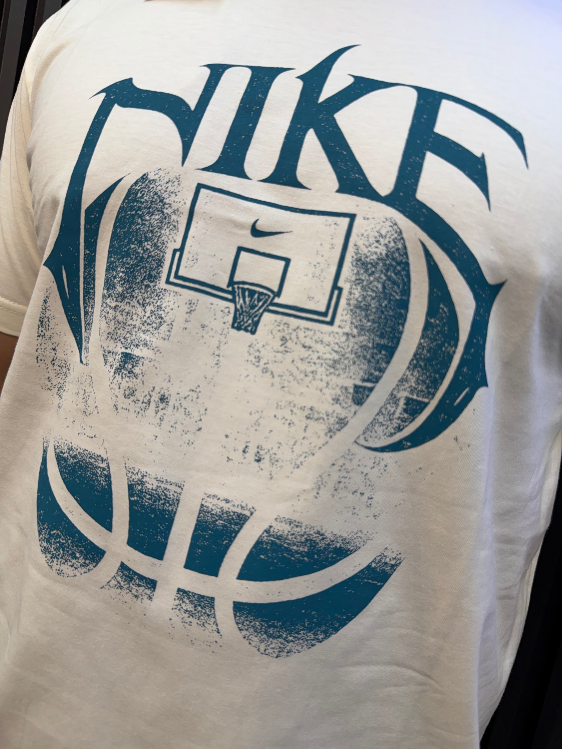 Camiseta Nike Tee OC Erkek Beyaz - Malha 30.1