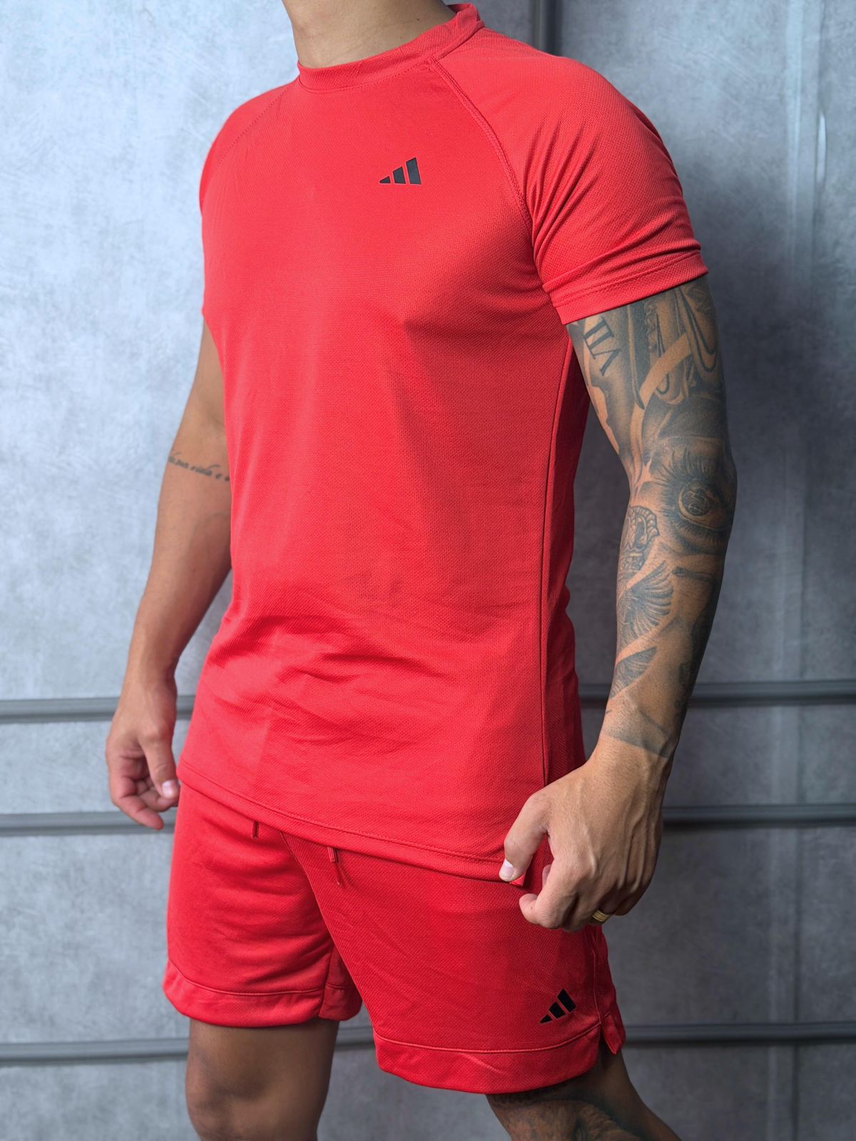 Conjunto Dri-fit Masculino Adidas Classico - Camiseta e Shorts Esportivo