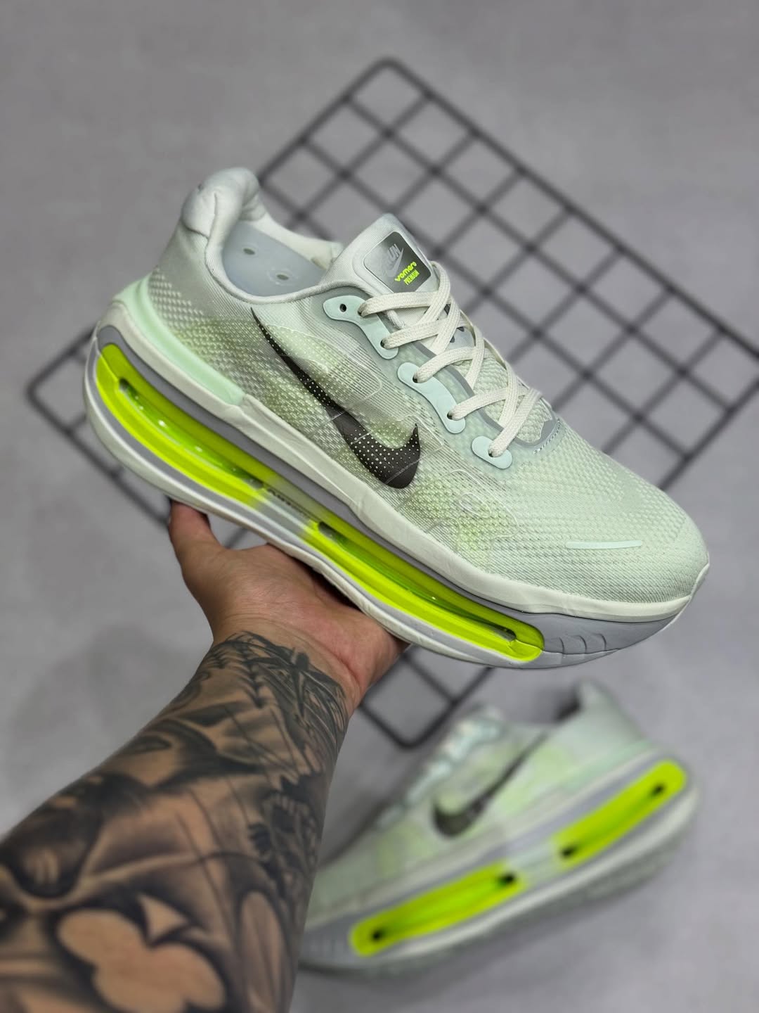 Tênis Nike Vomero - Importado Premium