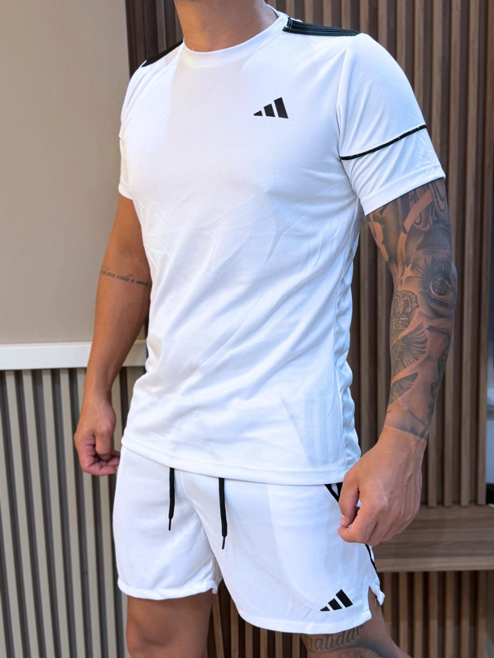 Conjunto Masculino Adidas Dri-Fit – Camiseta e Shorts Esportivo