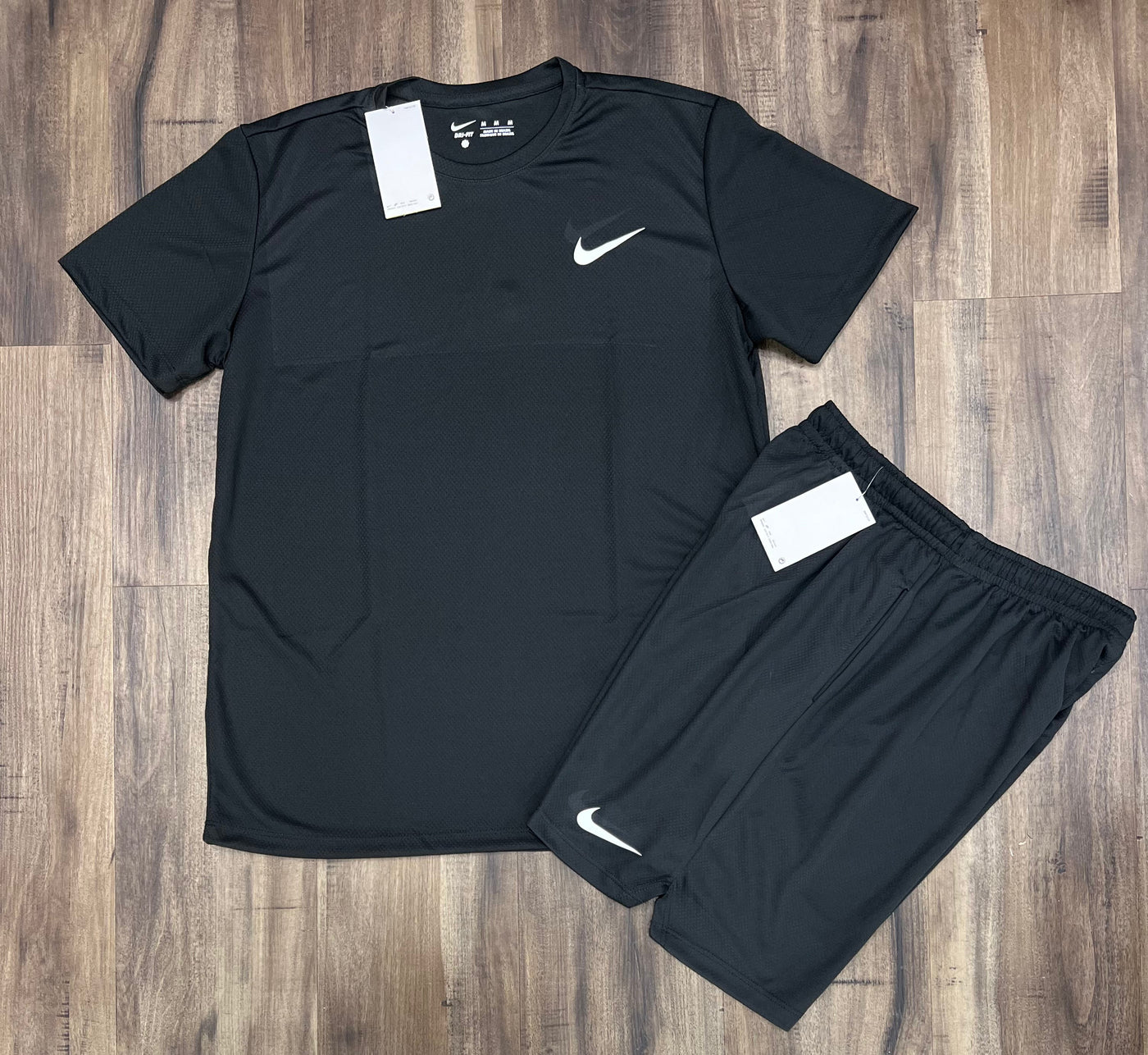 Conjuntos Dri-Fit: Camiseta + Shorts - Nike