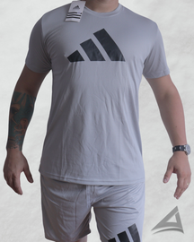 Conjunto Dri-Fit: Camiseta + Shorts - Adidas
