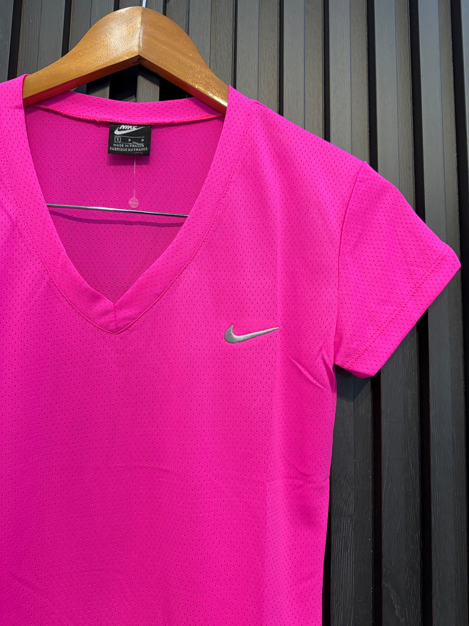 Camiseta Dri-Fit Nike – Feminino