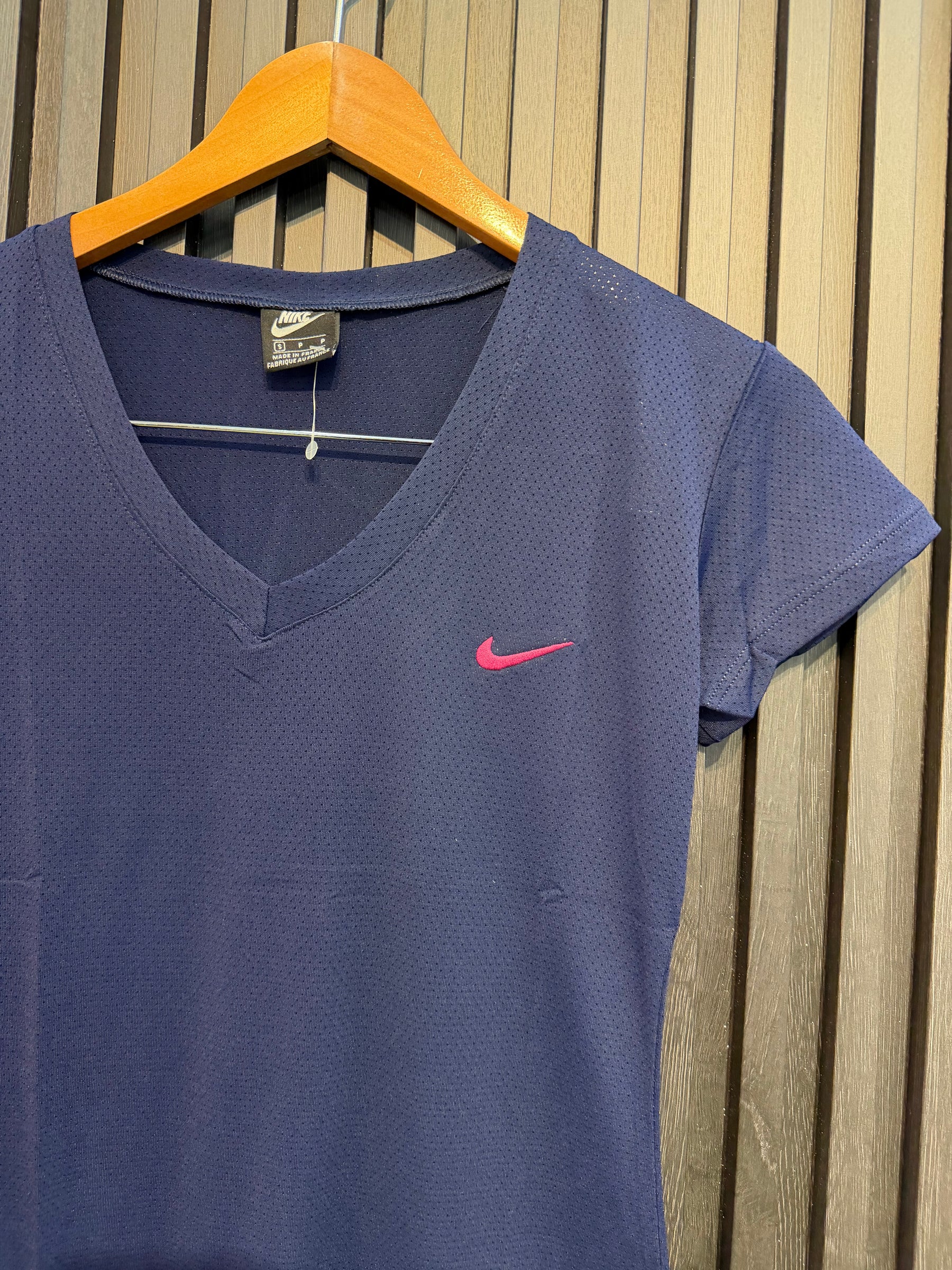 Camiseta Dri-Fit Nike – Feminino