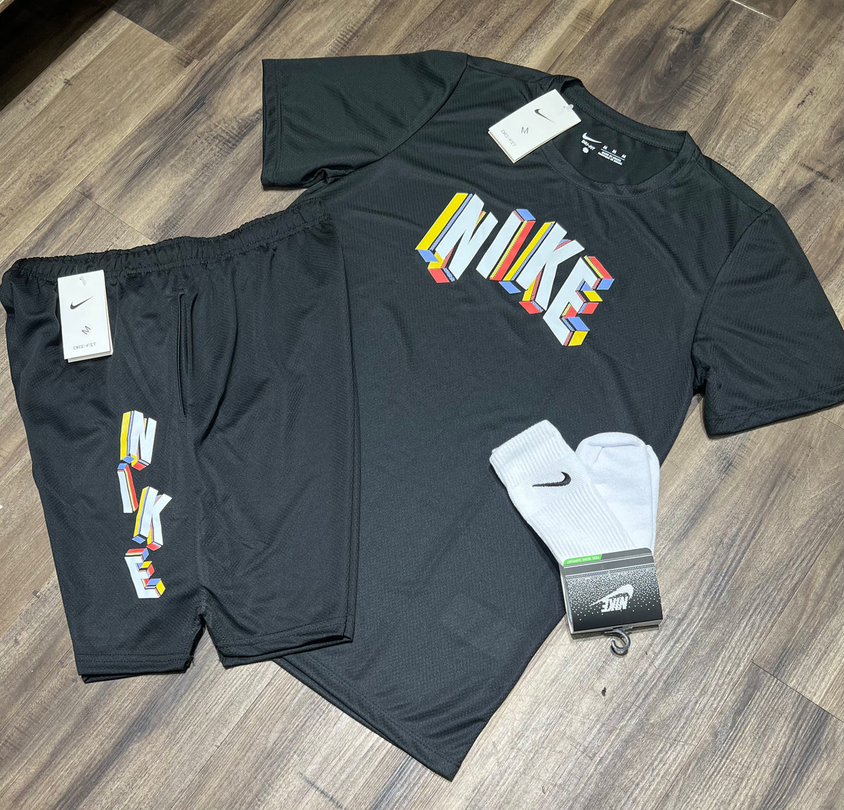 Oferta Kit nike camiseta shorts e meia