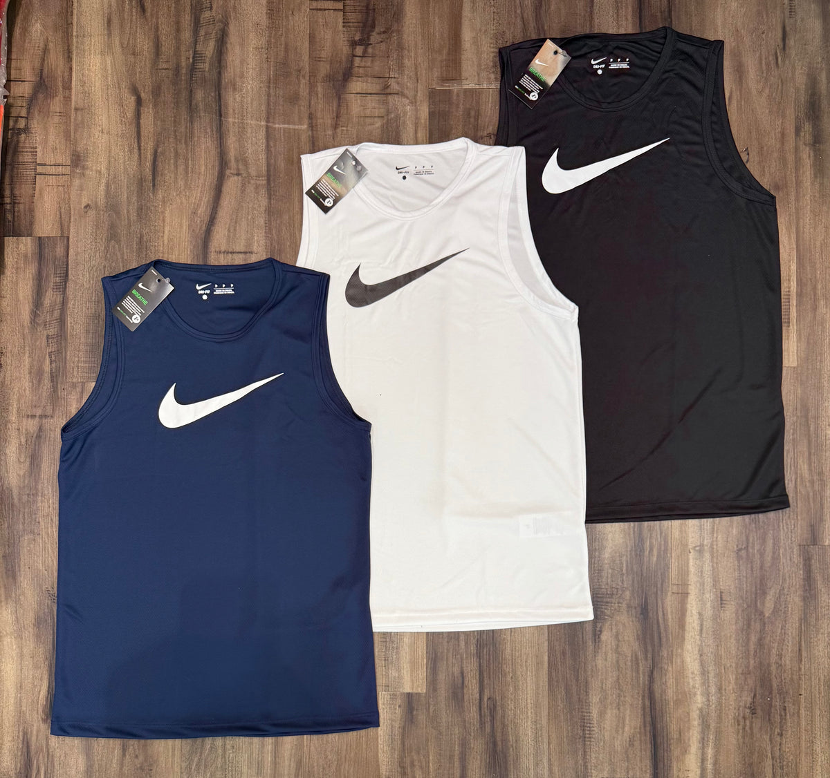 Kit com 3 regatas nike dri-fit