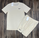 Conjunto Dri-Fit: Camiseta + Shorts - Nike