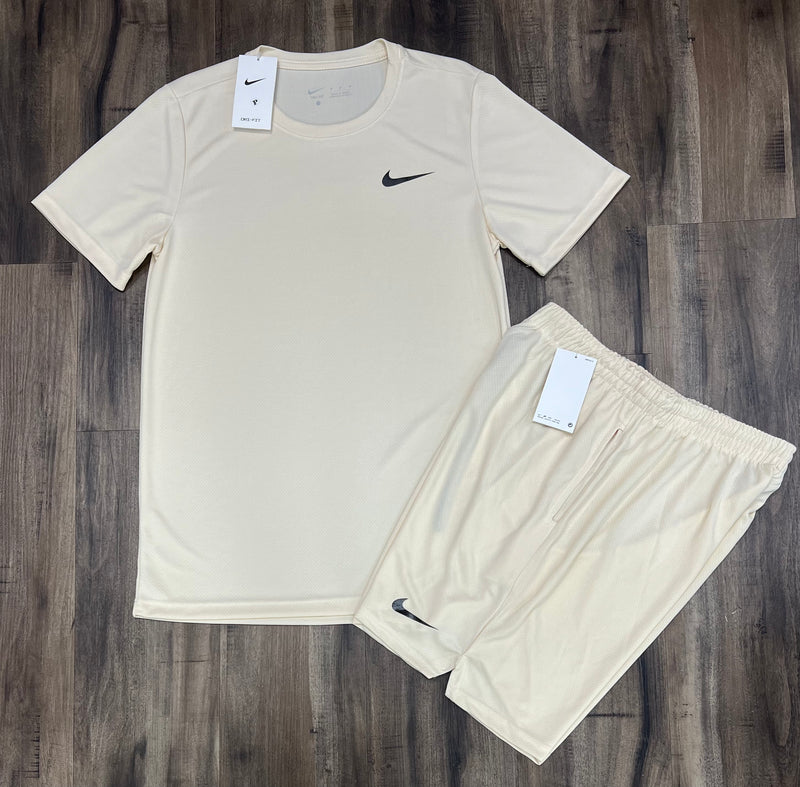 Mega promocao camiseta e shorts