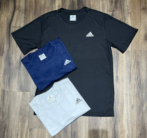 Kit com 3 camisetas adidas dri-fit