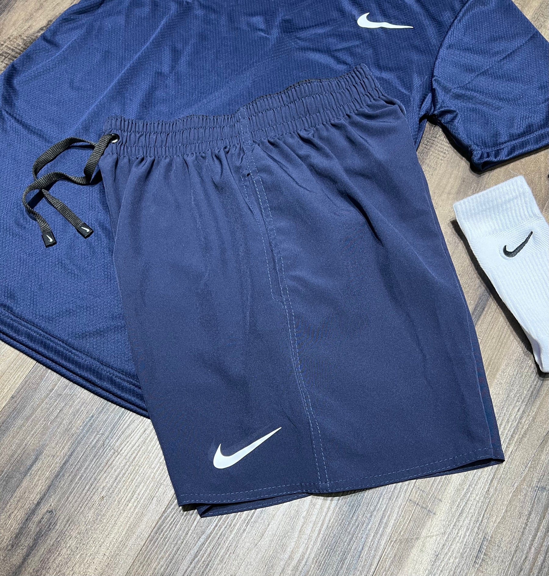 Oferta Kit nike camiseta shorts e meia