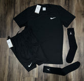 Oferta Kit nike camiseta shorts e meia
