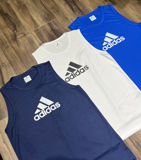 Kit com 3 regatas adidas dri-fit
