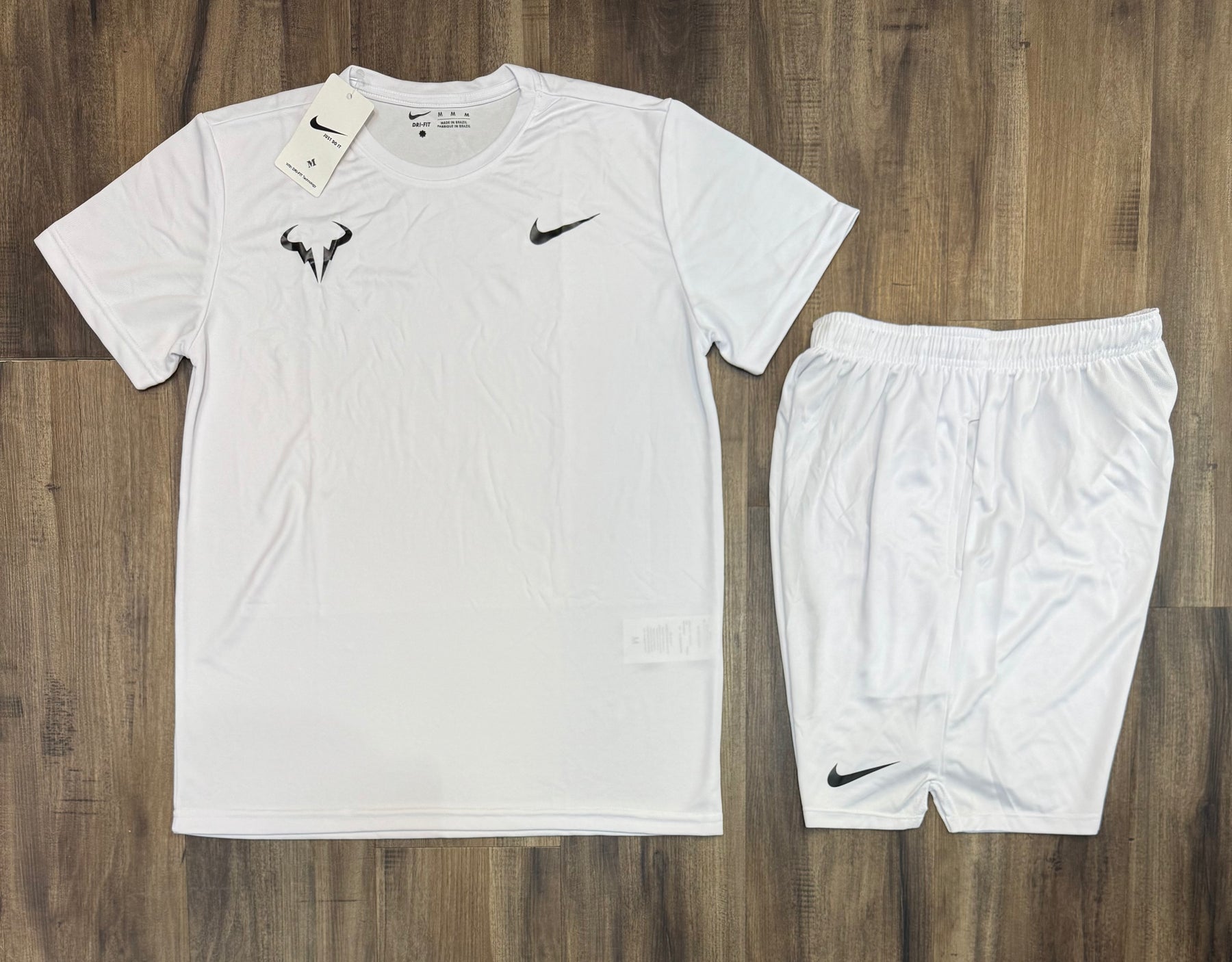 Conjunto Dri-Fit: Camiseta + Shorts - Nike