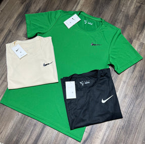 Kit com 3 camisetas Nike dri-fit