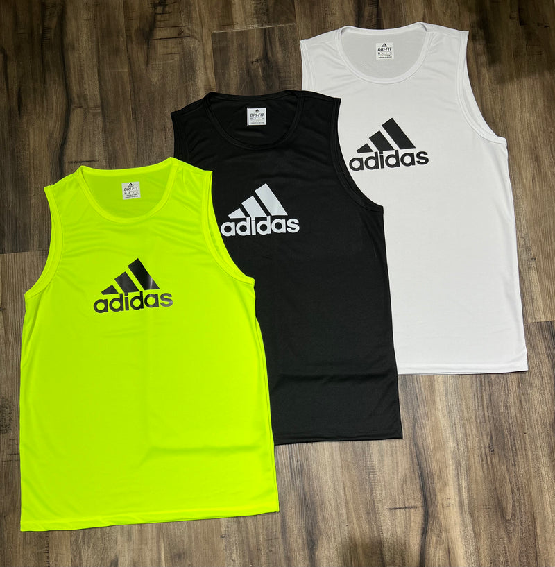 Kit com 3 regatas adidas dri-fit