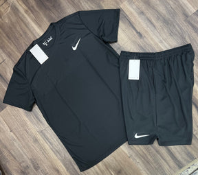 Conjunto Dri-Fit: Camiseta + Shorts - Nike