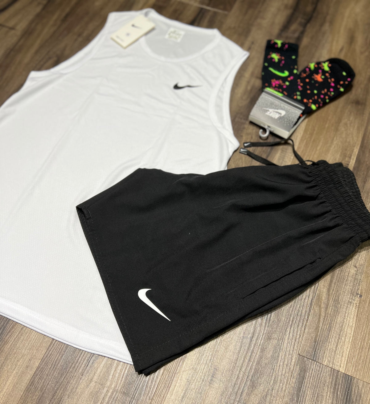 Kit nike regata shorts e meia