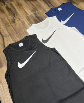 Kit com 3 regatas nike dri-fit