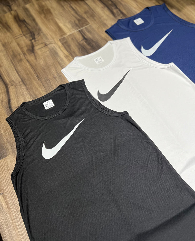 Kit com 3 regatas nike dri-fit