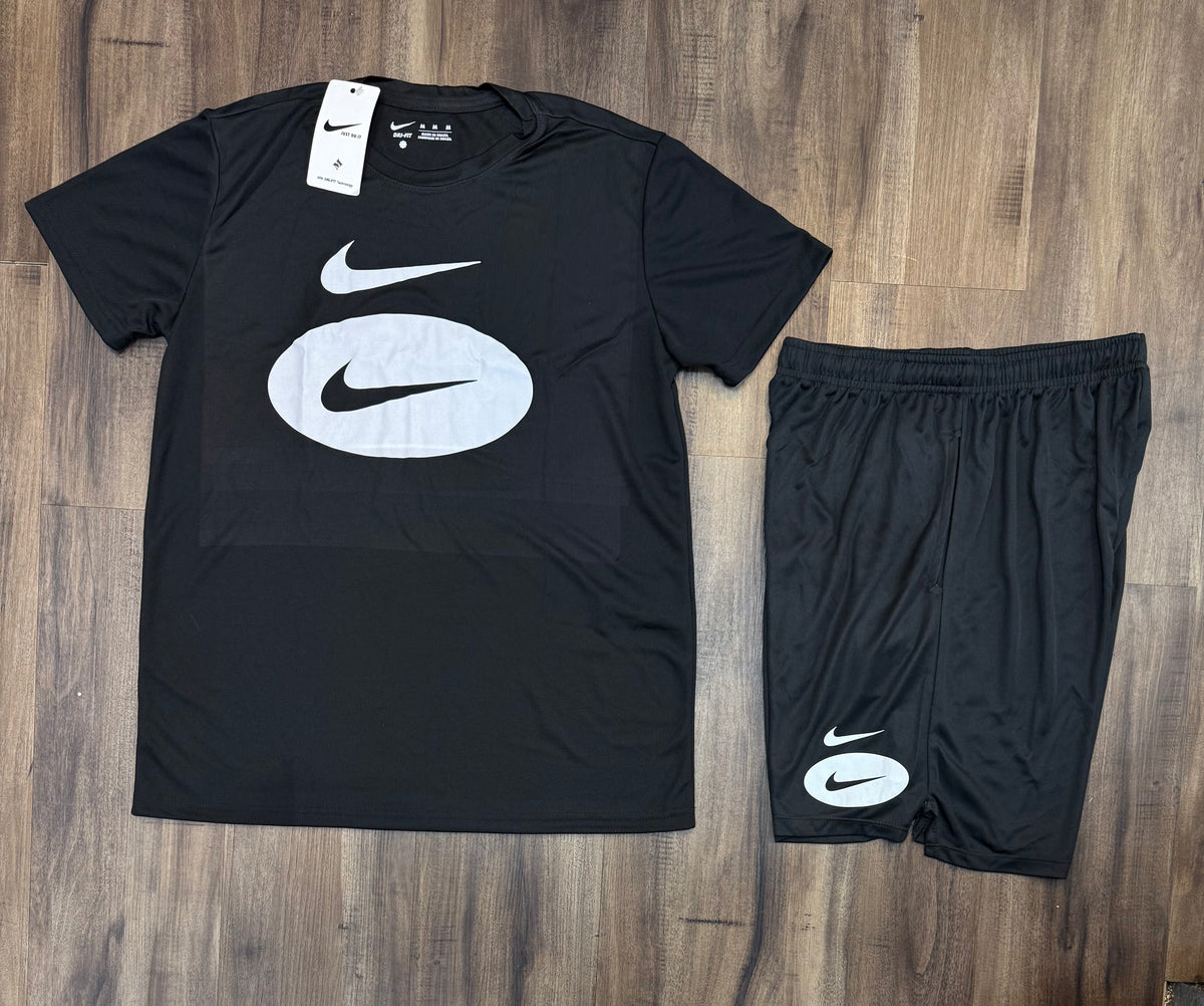 Conjunto Dri-Fit: Camiseta + Shorts - Nike
