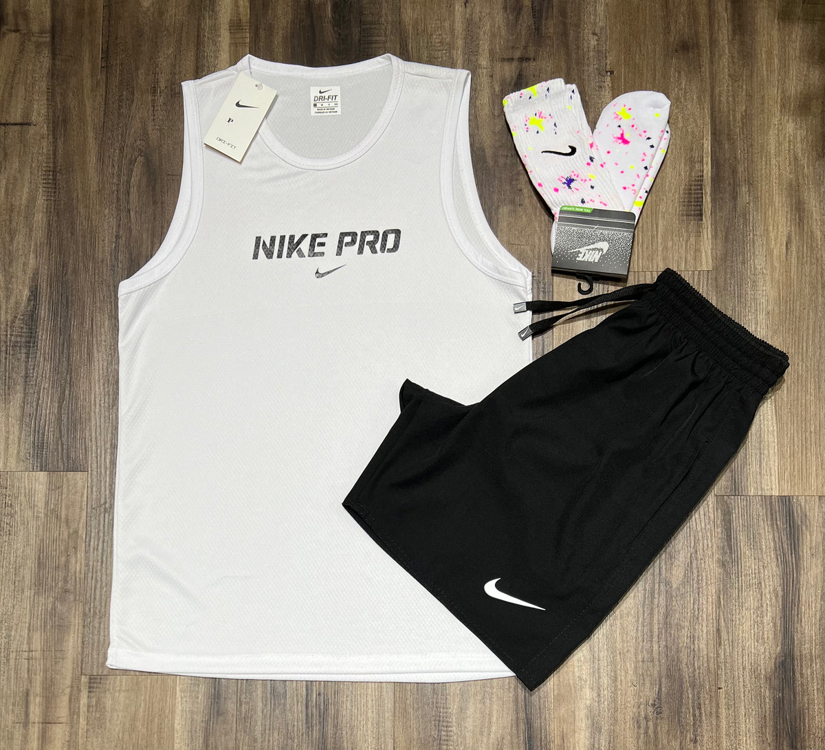 Kit nike regata shorts e meia