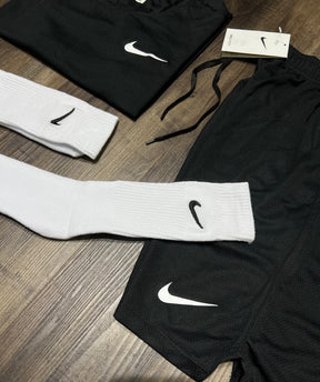 Oferta Kit nike camiseta shorts e meia