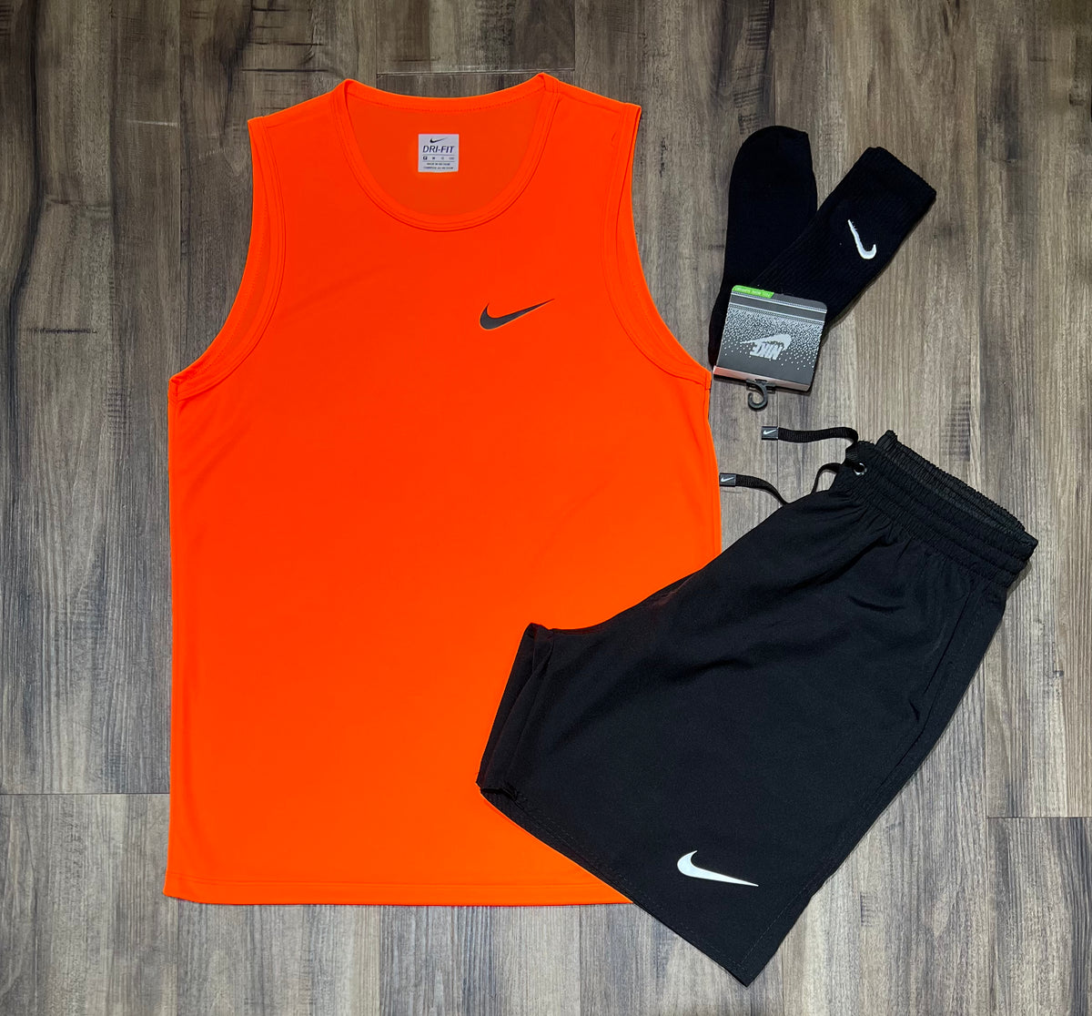 Kit nike regata shorts e meia