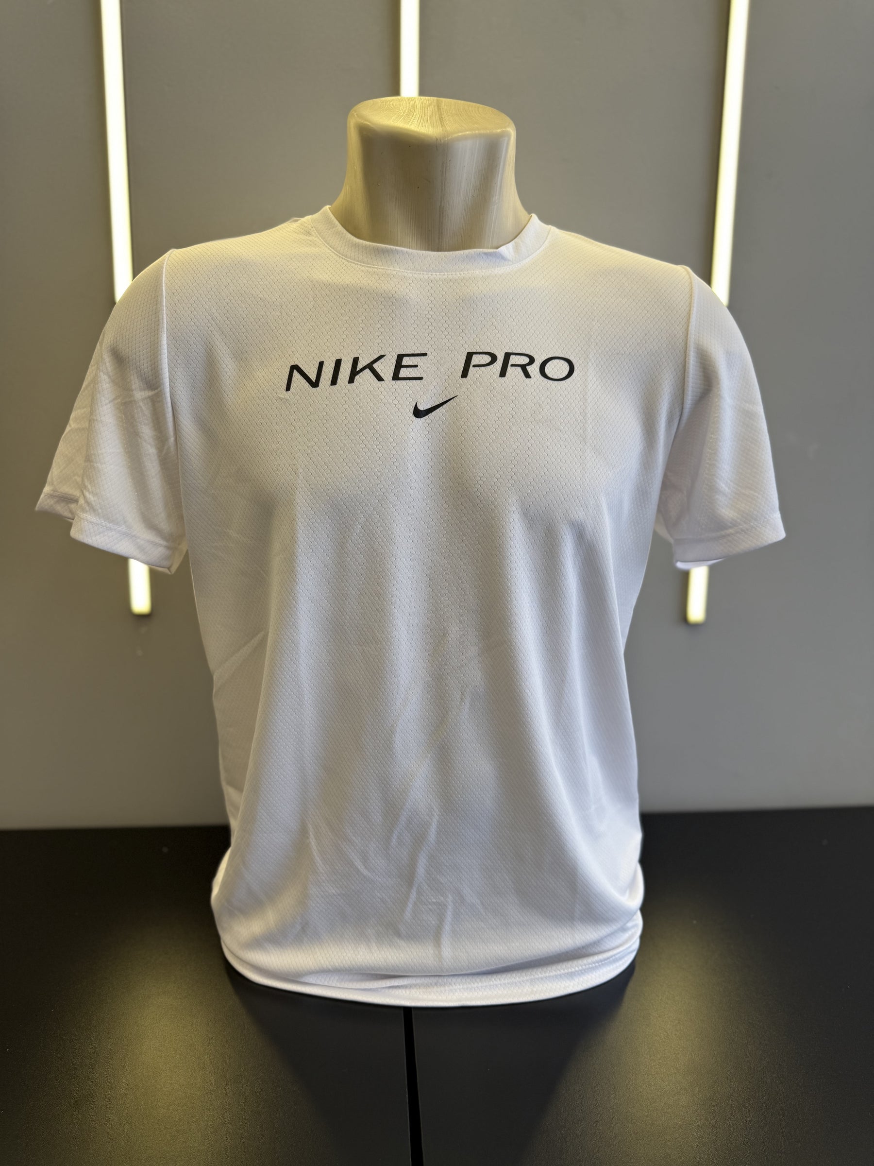 Camiseta nike dri-fit unidade
