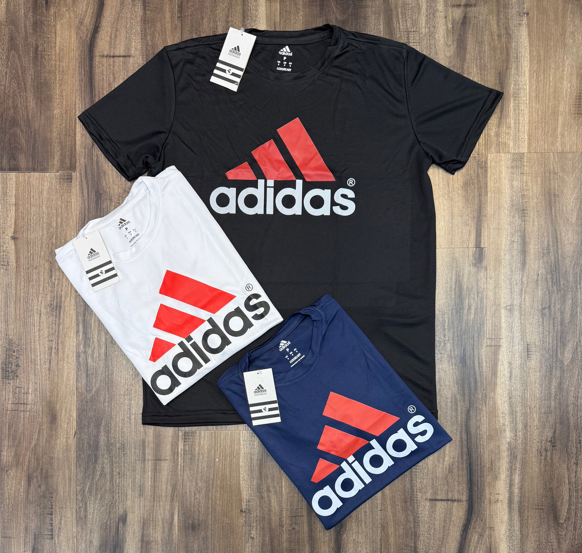 Kit com 3 camisetas adidas dri-fit
