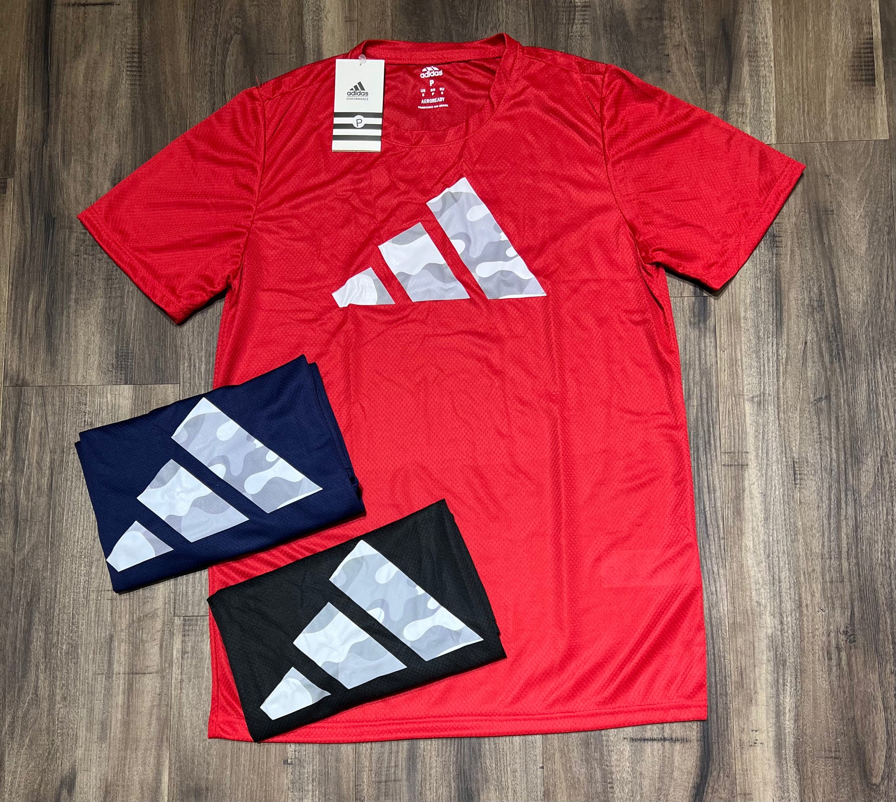Kit com 3 camisetas adidas dri-fit