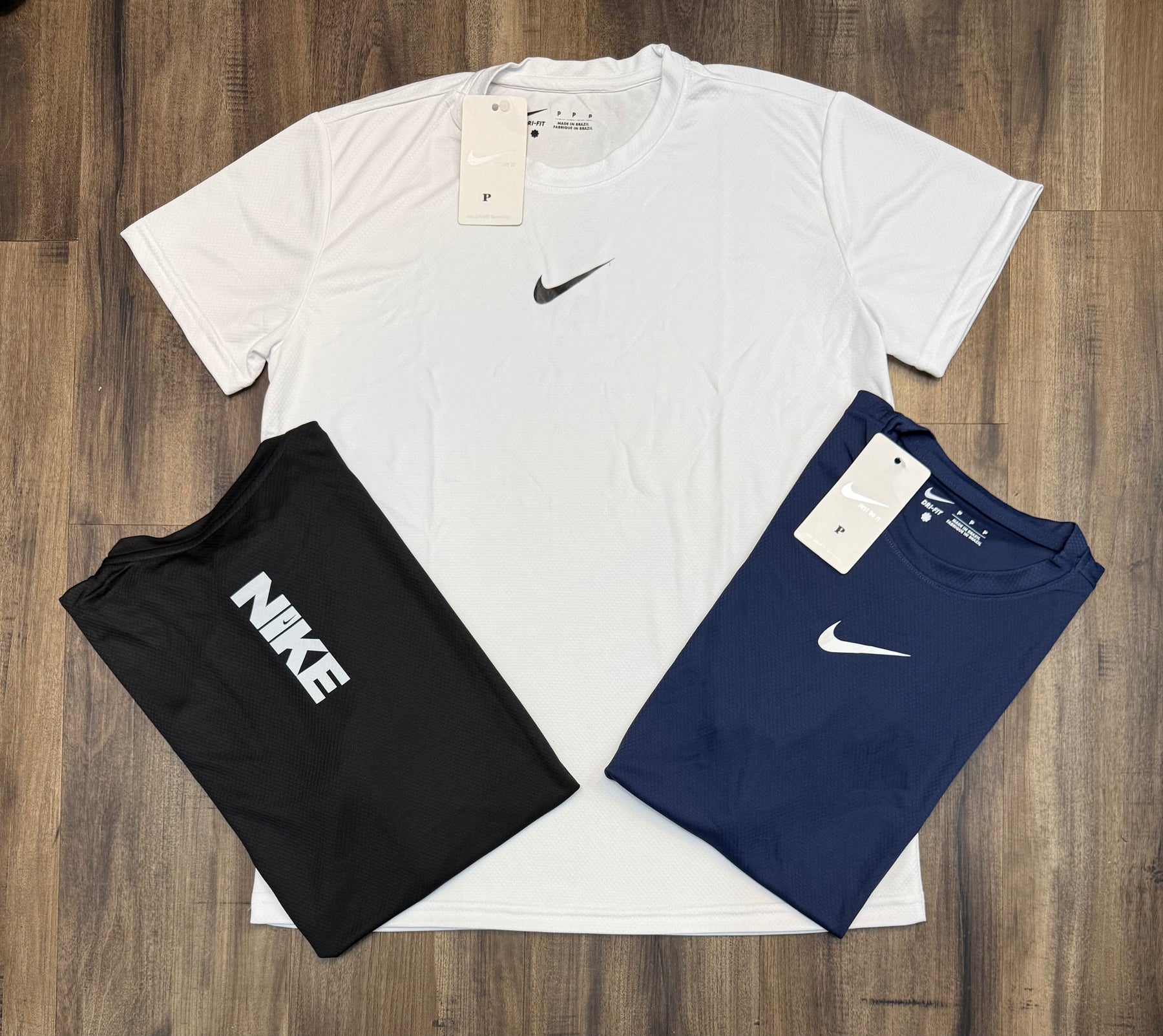 Kit com 3 camisetas dri-fit Nike