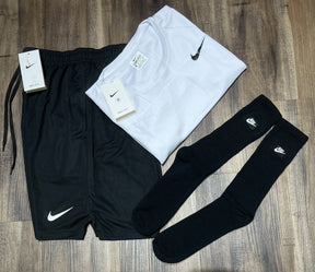 Oferta Kit nike camiseta shorts e meia
