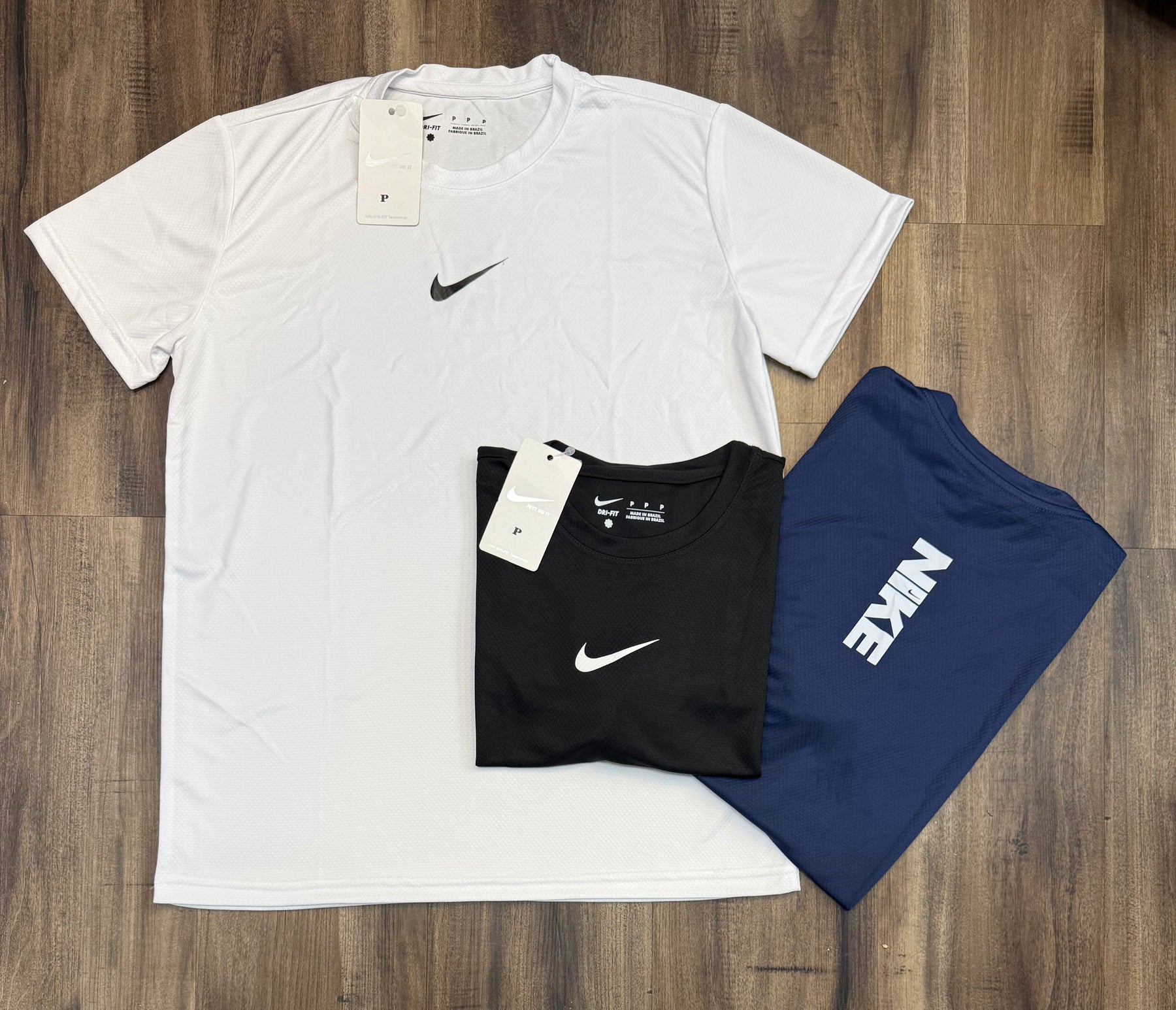 Kit com 3 camisetas dri-fit Nike